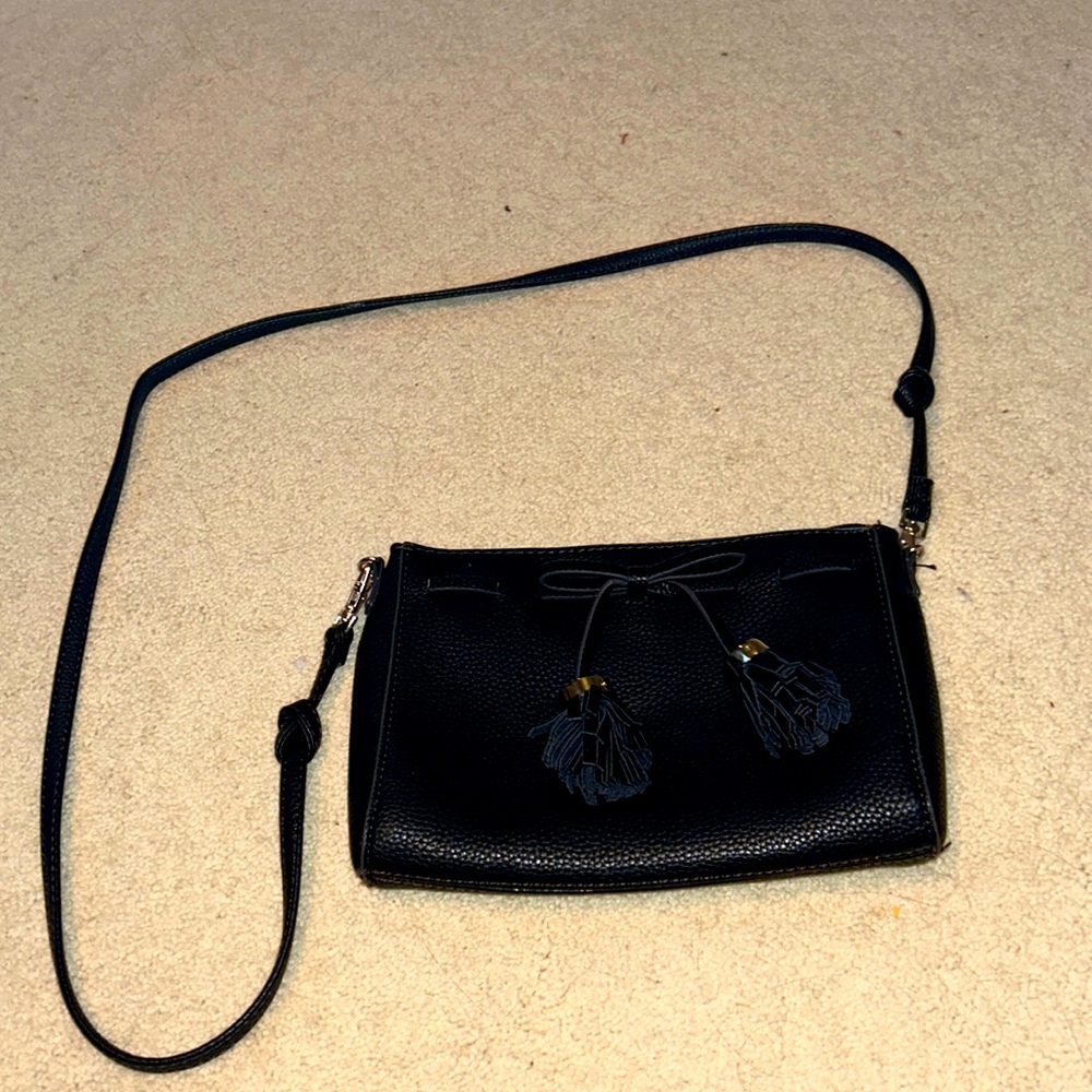 purse with bow detail